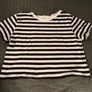 So brand black and white cropped T shirt